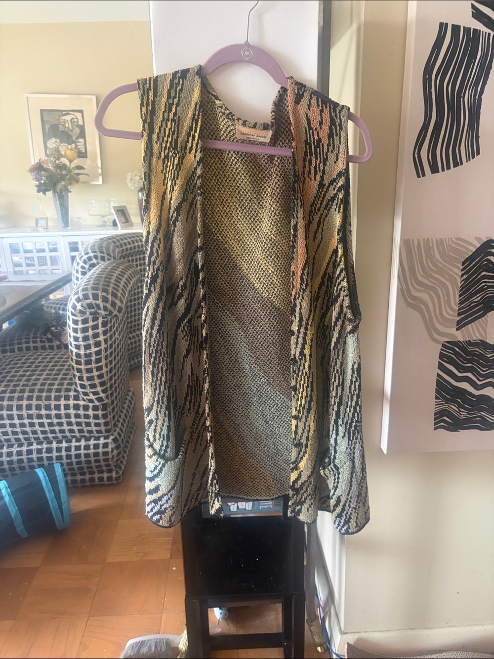 Sleeveless Open-Front Knit Vest in Yellow Cream and Black